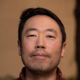 Headshot of Daniel Chung