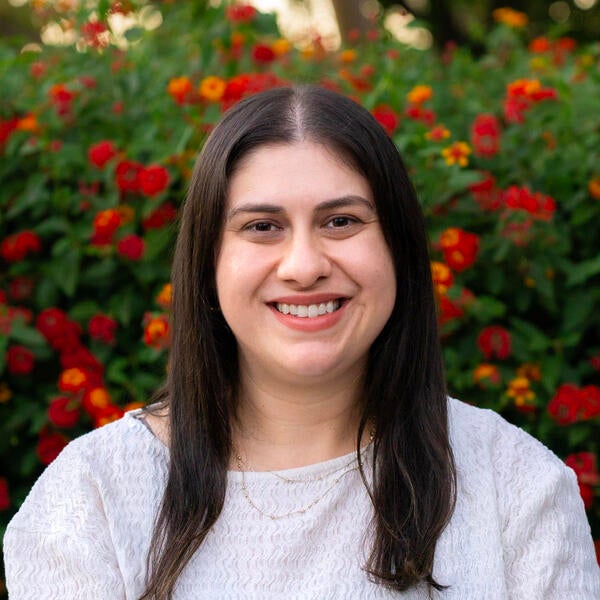 Headshot of Jasmine De Alba